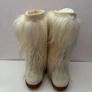 Brand NEW Ferragamo Genuine Shearling Fur Cream Winter Boots